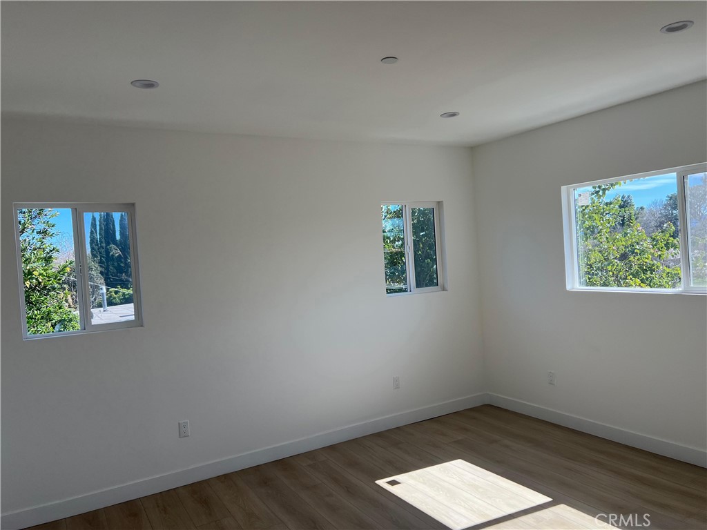 19943 Covello Street Winnetka, CA 91306 - Photo 10 of 24