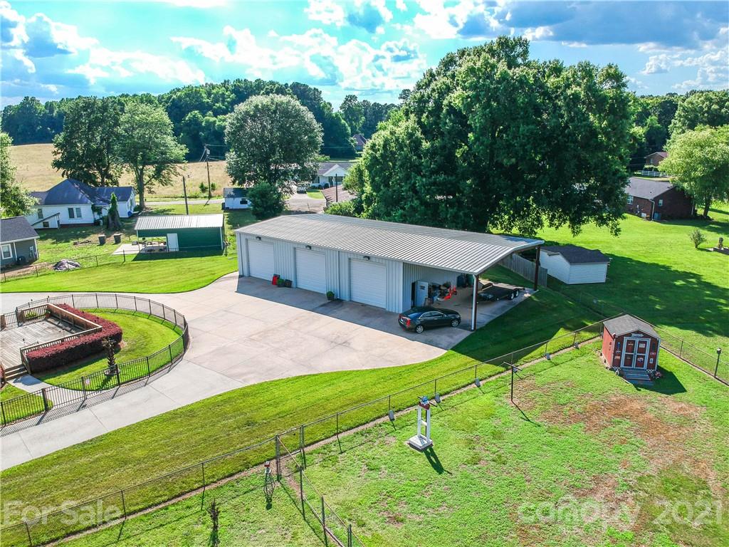 1222 Pump Station Road Kannapolis, NC 28081 - Photo 5 of 40 Gallery Image 5