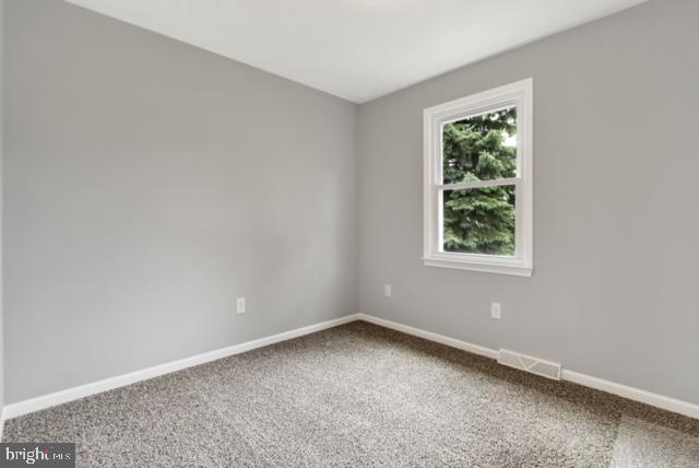 31 Loop Drive Hanover, PA 17331 - Photo 9 of 23 Gallery Image 9