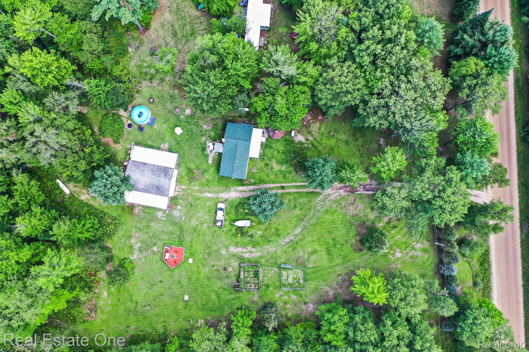 5423 Wilson Road Harrison, MI 48625 - Photo 29 of 35 DJI_0161.jpg