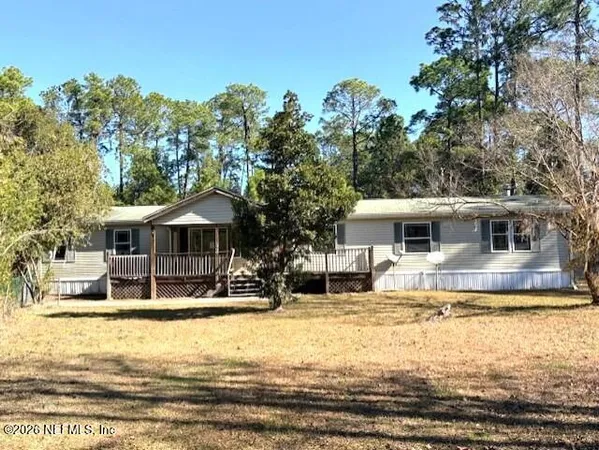 $203,400 | 390 East River Road, East Palatka, FL 32131