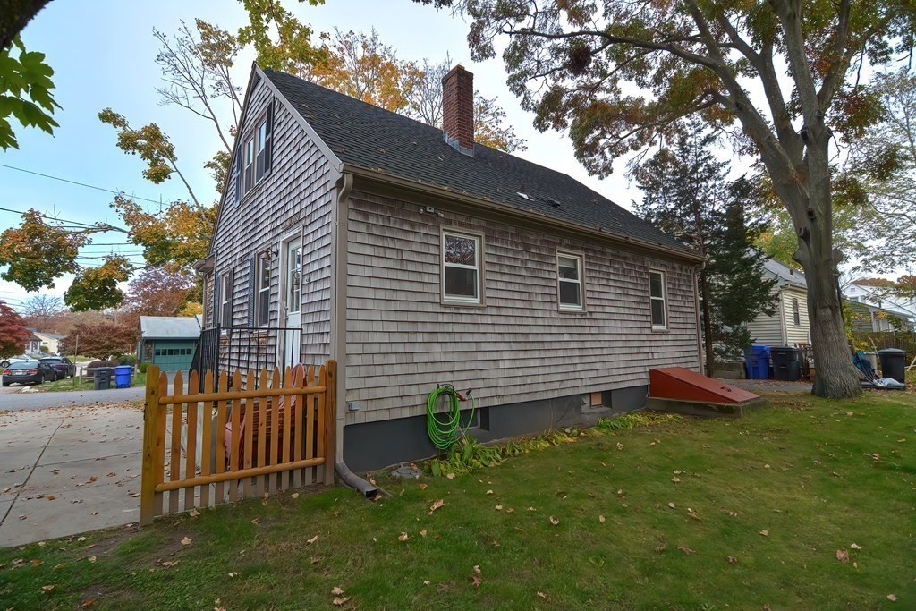 114 Brook Avenue Riverside, RI 02915 - Photo 36 of 39 Gallery Image 36