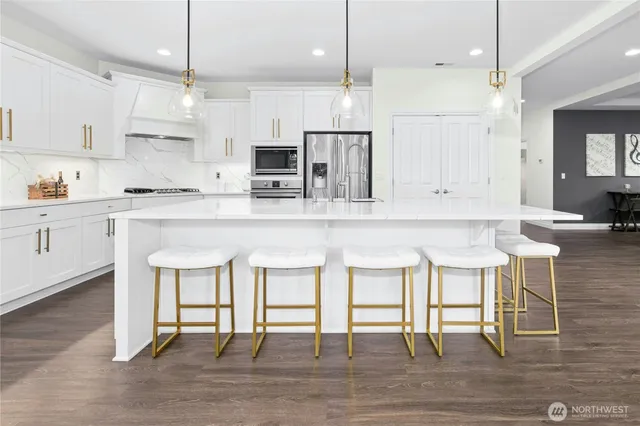 $2,200,000 | 15013 126th Avenue Northeast, Woodinville, WA 98072