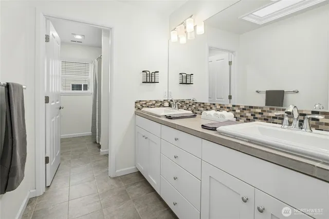 $2,200,000 | 15013 126th Avenue Northeast, Woodinville, WA 98072