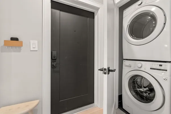 $1,150,000 | 3 South Whitney Street, Unit 4, Boston, MA 02120