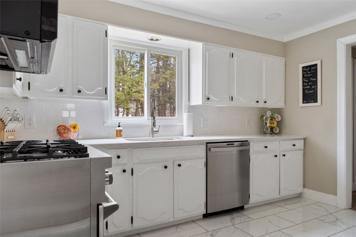 501 Midvale Road Vestal, NY 13850 - Photo 8 of 27 Gallery Image 8