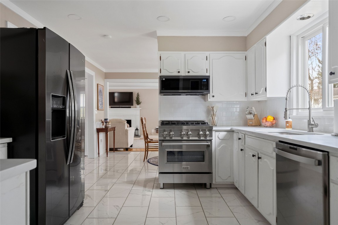 501 Midvale Road Vestal, NY 13850 - Photo 9 of 27 Gallery Image 9