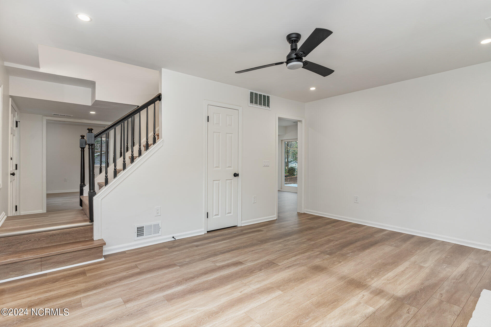 804 Northclift Drive Raleigh, NC 27609 - Photo 15 of 35 013_dsc00045-edit
