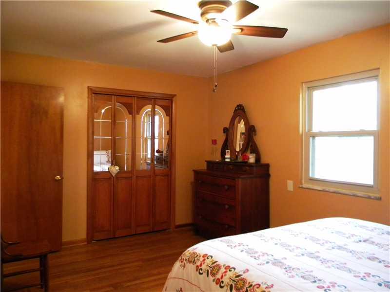 418 East Stop 13 Road Indianapolis, IN 46227 - Photo 13 of 22 Gallery Image 13