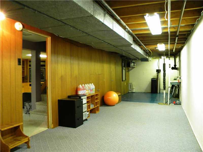 418 East Stop 13 Road Indianapolis, IN 46227 - Photo 17 of 22 Gallery Image 17