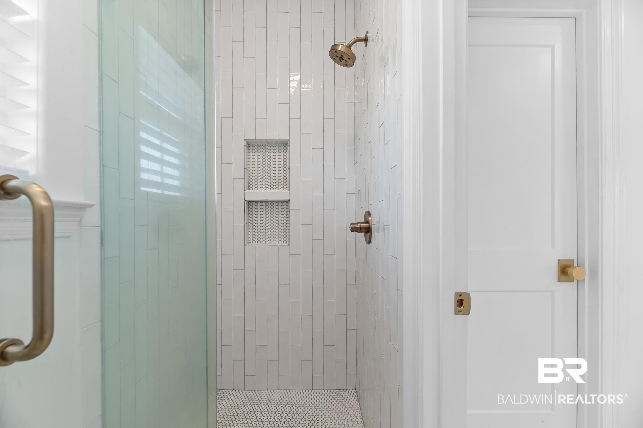 10326 Emmanuel Street Daphne, AL 36526 - Photo 26 of 32 Master Shower