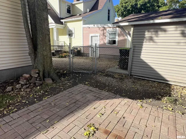 $124,900 | 500 North Diamond Street, Jacksonville, IL 62650