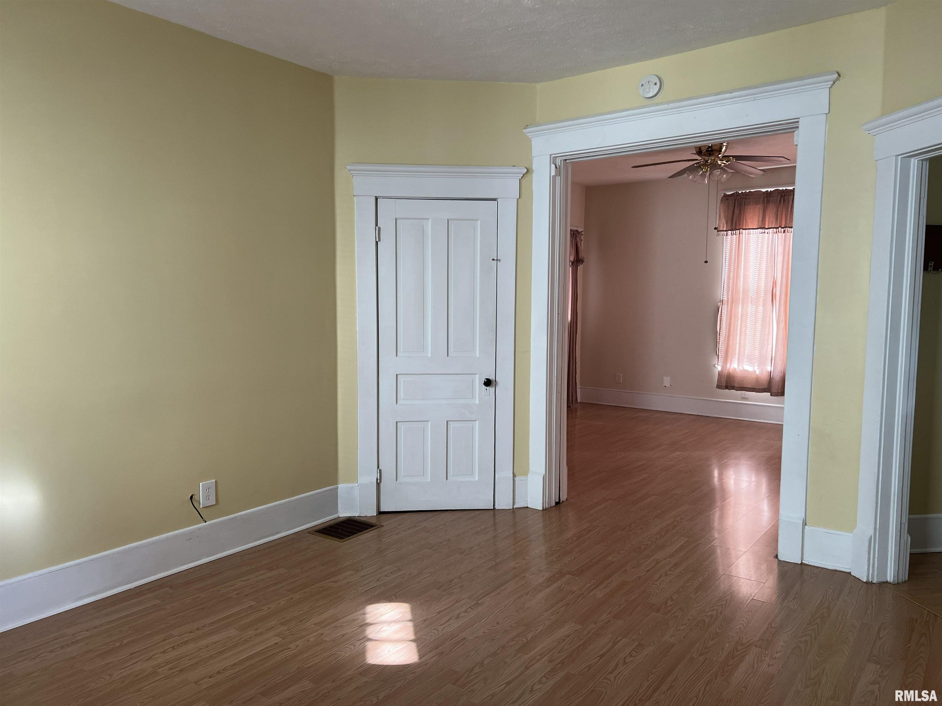 500 North Diamond Street Jacksonville, IL 62650 - Photo 20 of 44