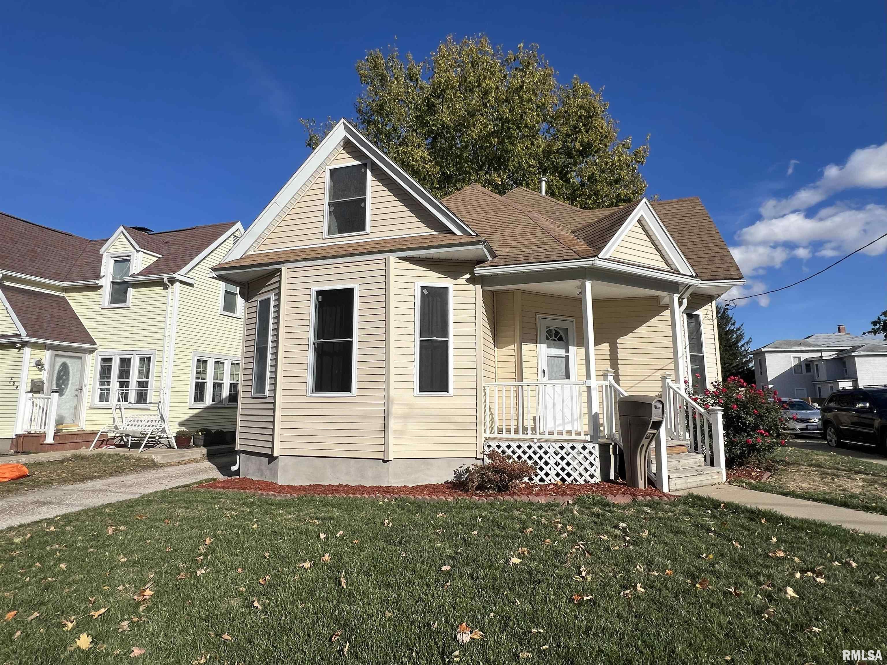 500 North Diamond Street Jacksonville, IL 62650 - Photo 2 of 44