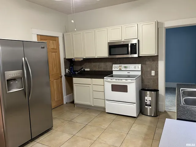 $124,900 | 500 North Diamond Street, Jacksonville, IL 62650