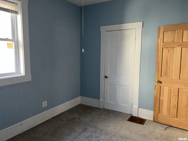 $124,900 | 500 North Diamond Street, Jacksonville, IL 62650