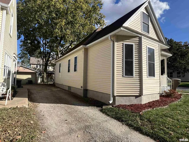 $124,900 | 500 North Diamond Street, Jacksonville, IL 62650