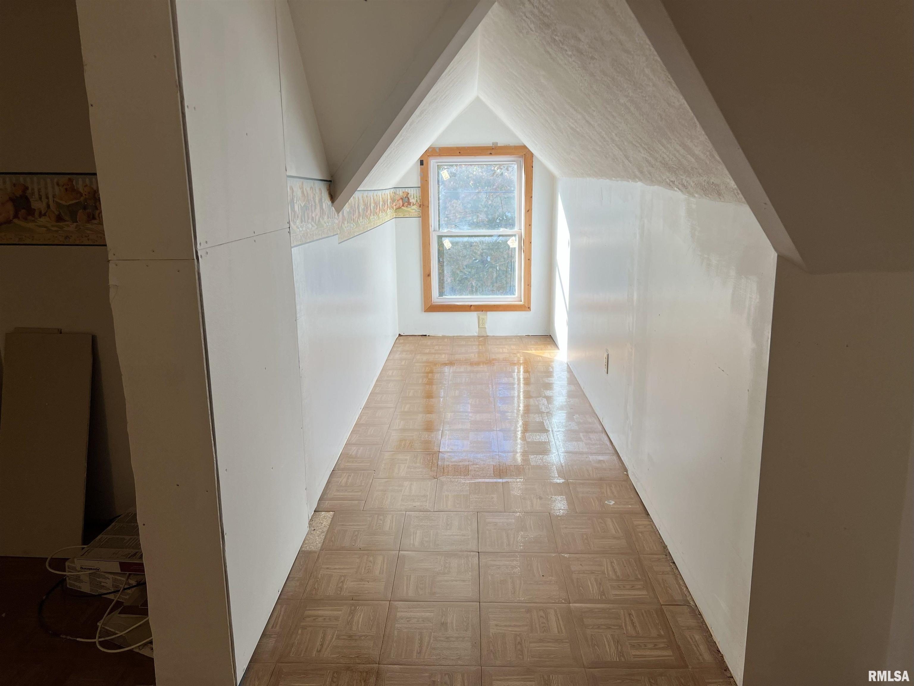 500 North Diamond Street Jacksonville, IL 62650 - Photo 32 of 44