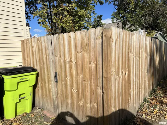 $124,900 | 500 North Diamond Street, Jacksonville, IL 62650