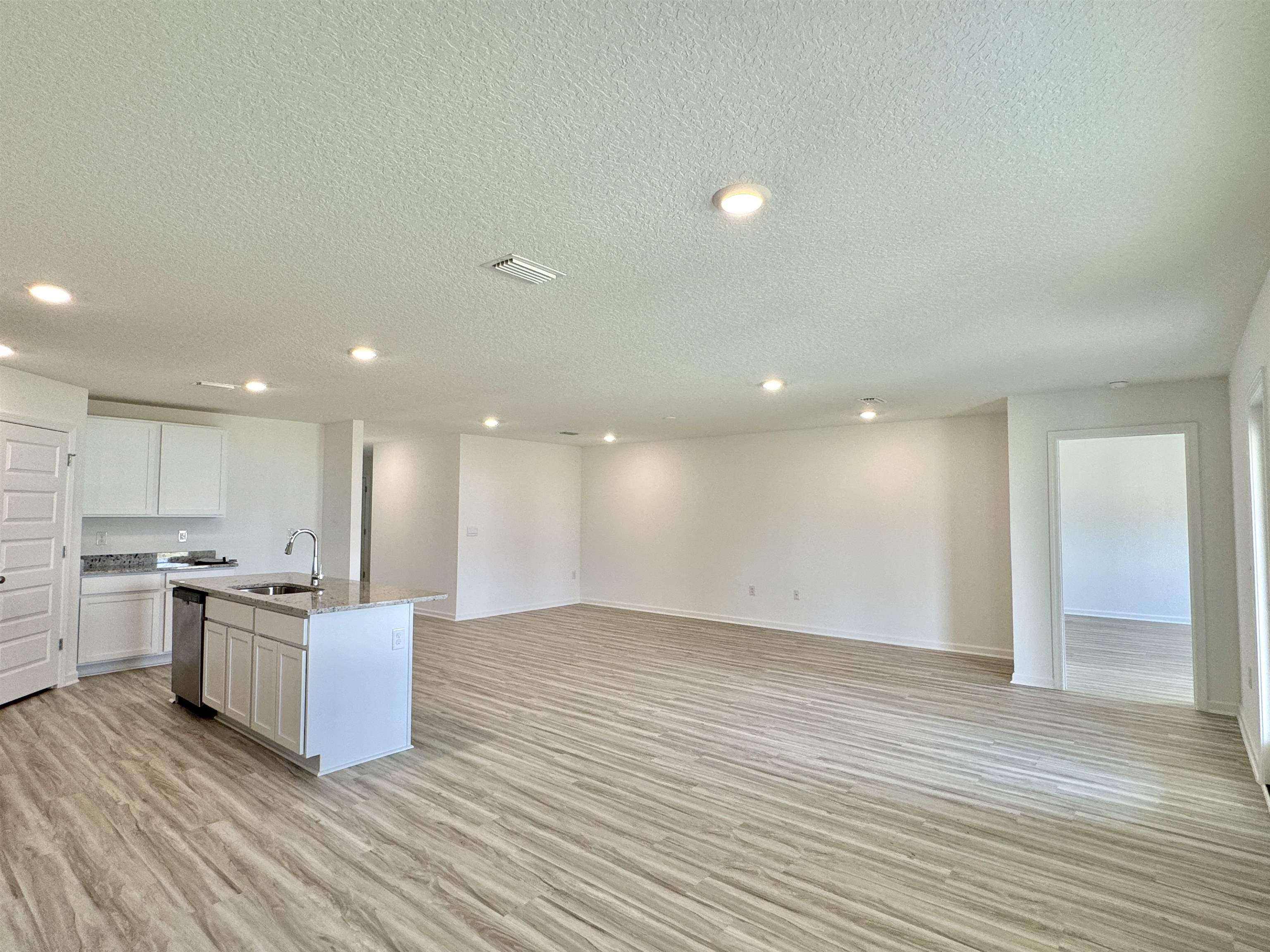 1057 Hayward Loop Foley, AL 36535 - Photo 11 of 35