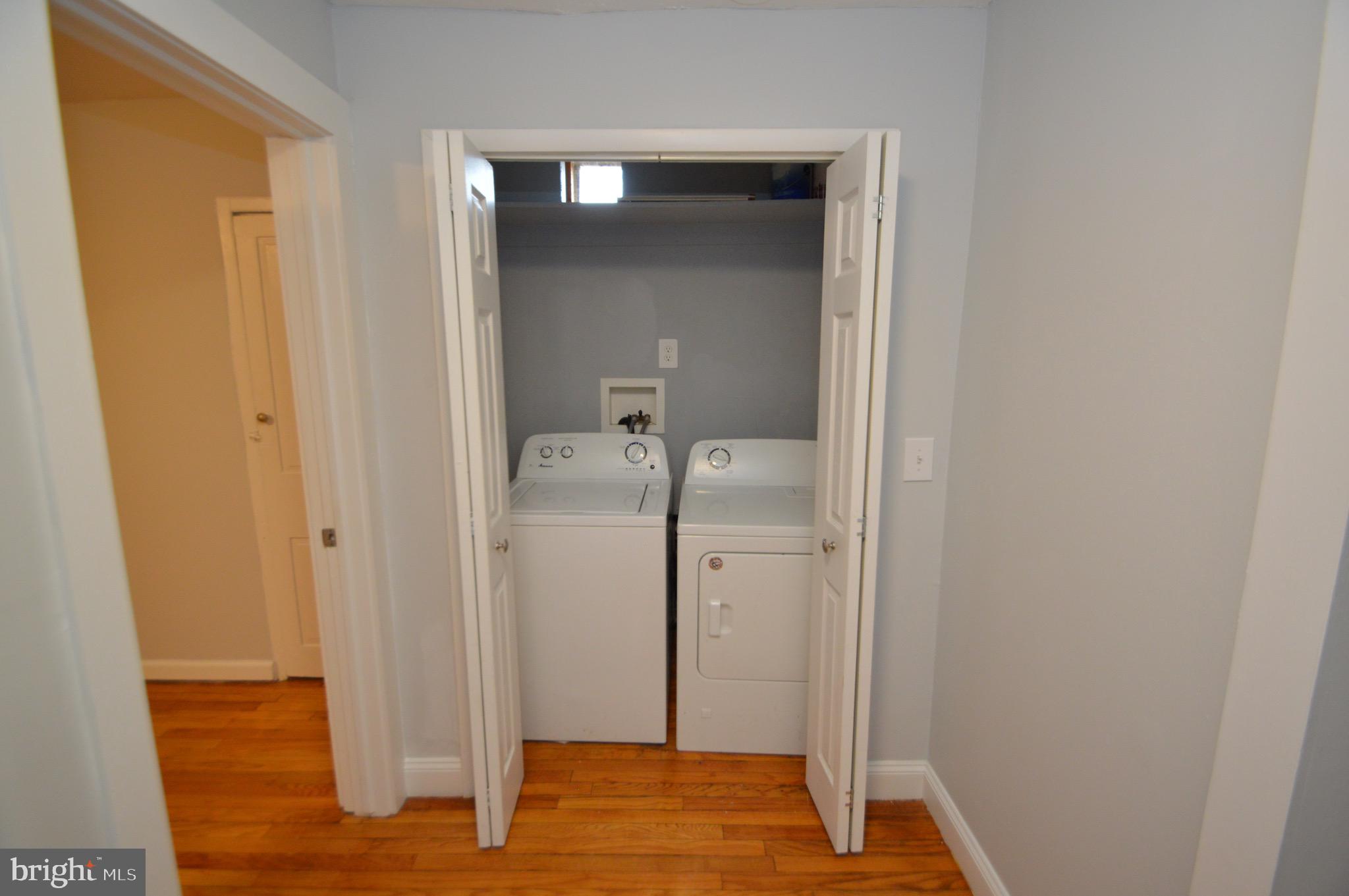 241 High Street, Unit 5 Burlington, NJ 08016 - Photo 9 of 12 Full Size Washer and Dryer