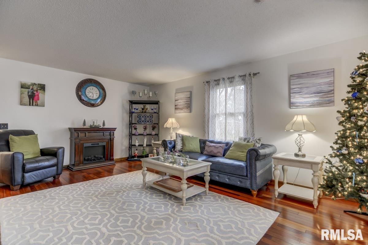 400 Armor Road Springfield, IL 62704 - Photo 3 of 36