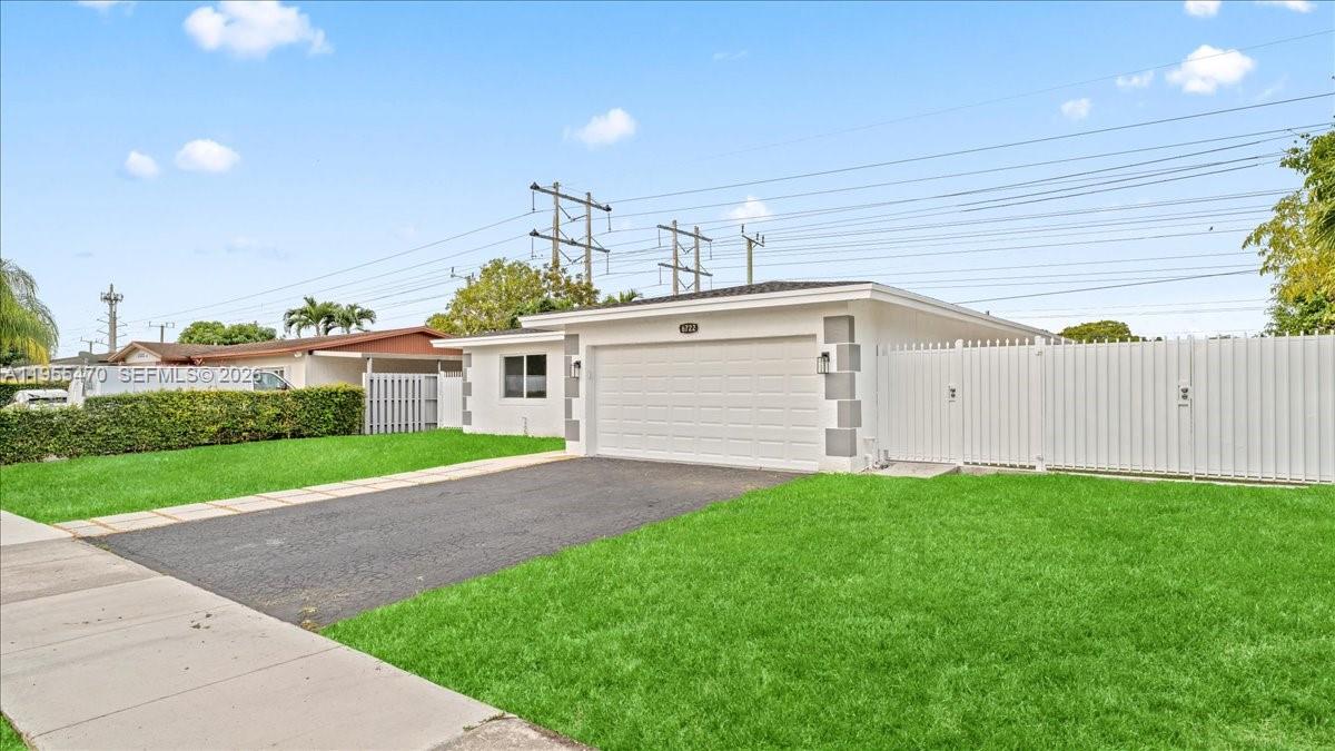 6722 Southwest 135th Court Miami, FL 33183 - Photo 2 of 11