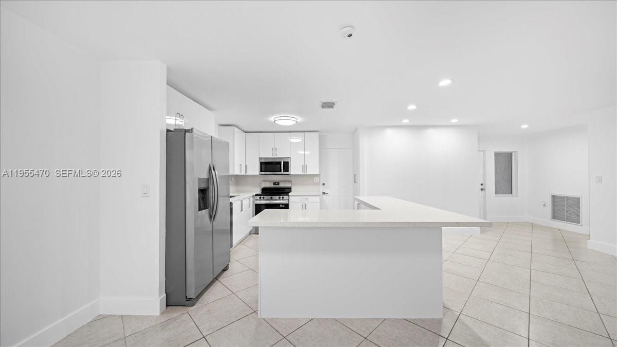 6722 Southwest 135th Court Miami, FL 33183 - Photo 4 of 11