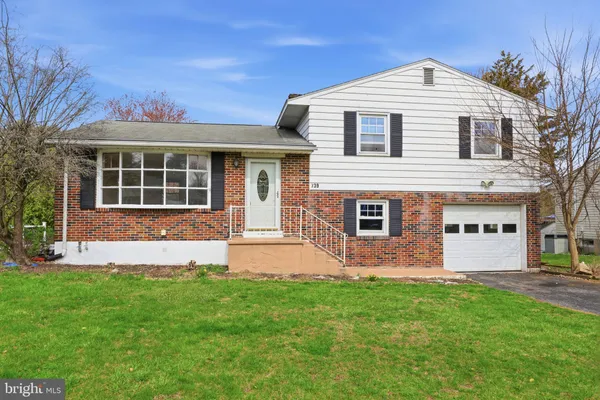 $330,000 | 739 Henry Drive, Emmaus, PA 18049
