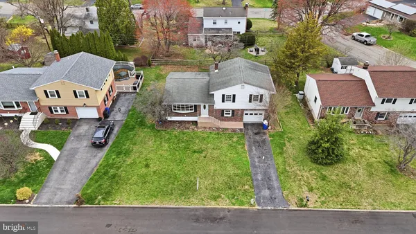 $330,000 | 739 Henry Drive, Emmaus, PA 18049