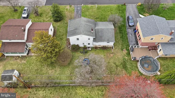 $330,000 | 739 Henry Drive, Emmaus, PA 18049