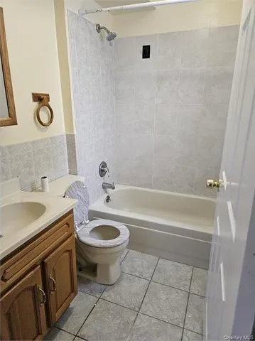 $3,464 | 750 East 223rd Street, Unit 1 | Wakefield