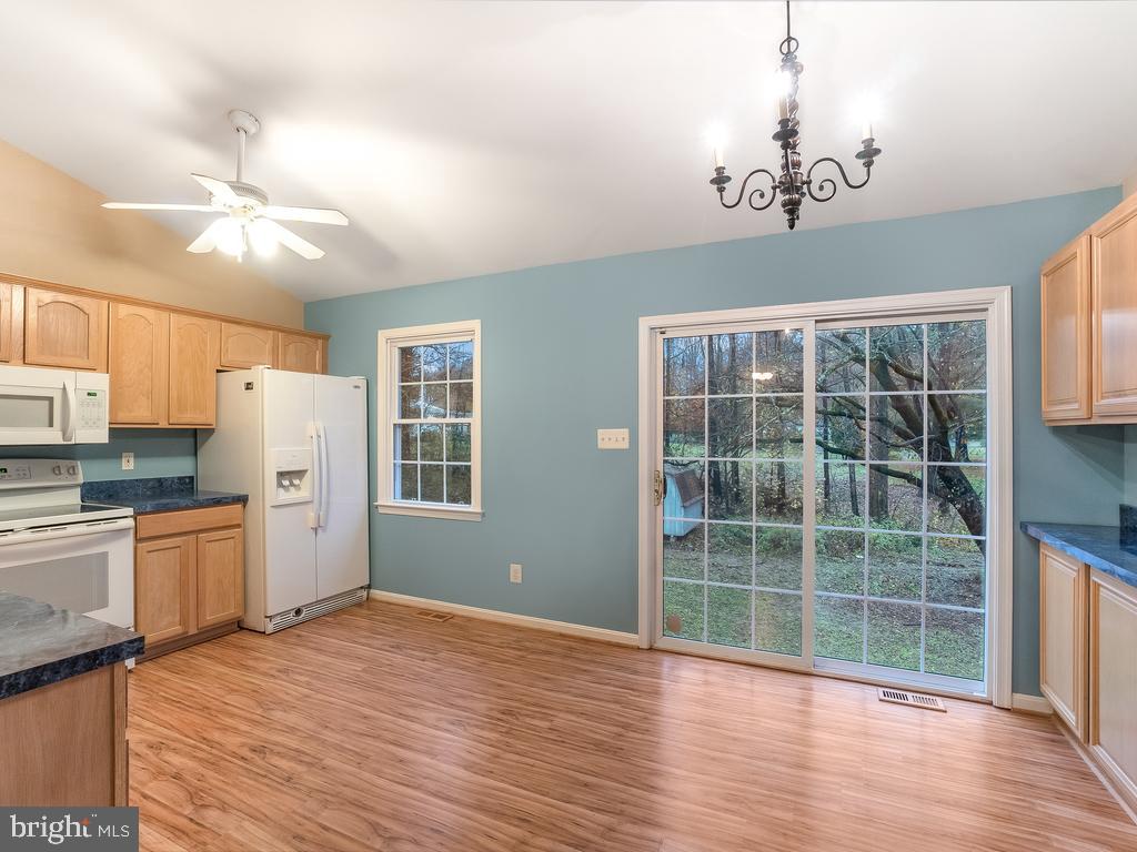 16306 Edwards Road Bowling Green, VA 22427 - Photo 6 of 24 Gallery Image 6