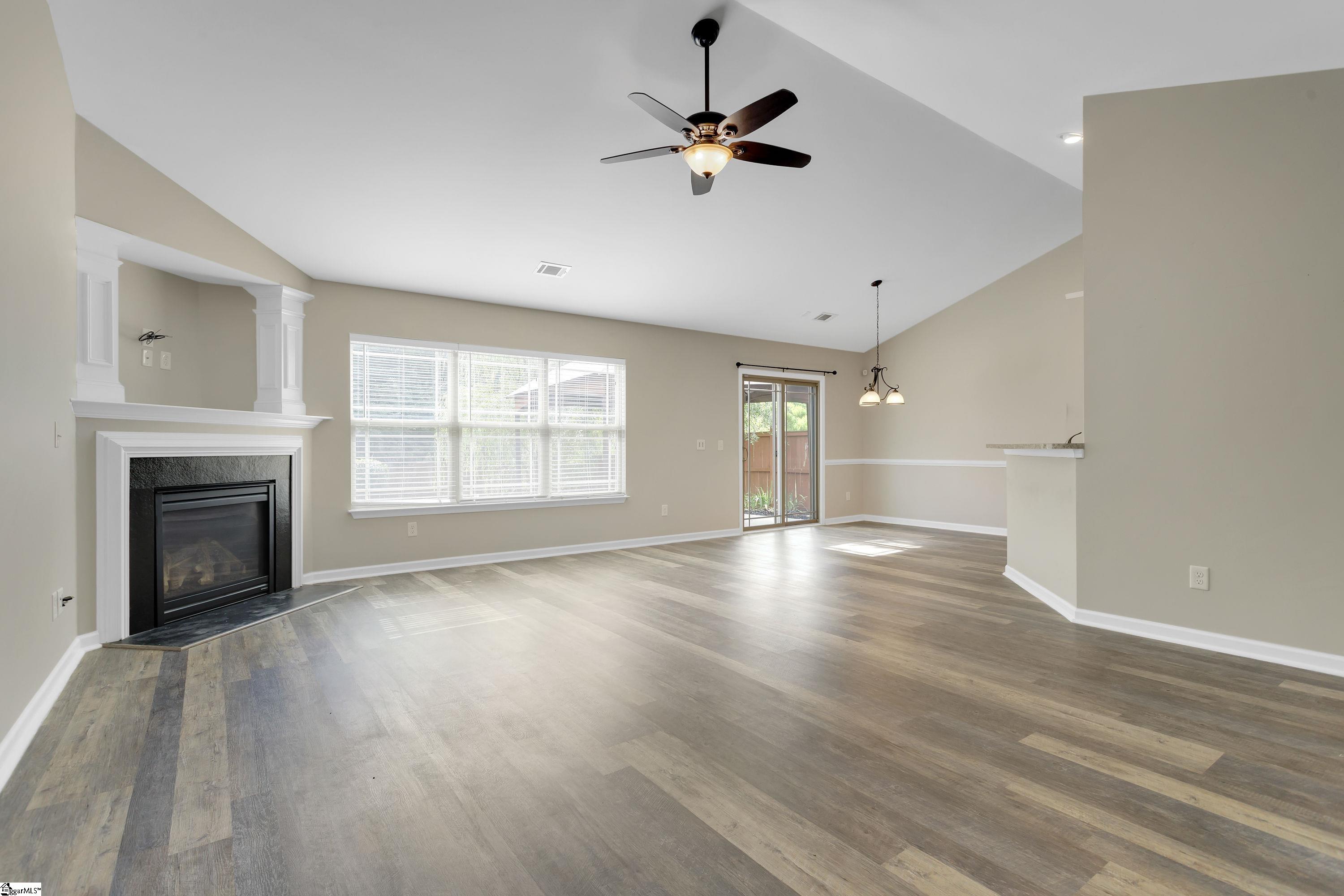 364 Riverdale Road Simpsonville, SC 29680 - Photo 3 of 21 Gallery Image 3