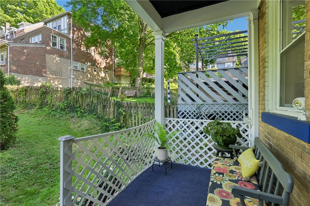 223 Chestnut Street Pittsburgh, PA 15218 - Photo 25 of 28 Back porch