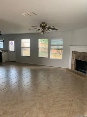 $1,950 | 13407 Rhodes Villa, San Antonio, TX 78249