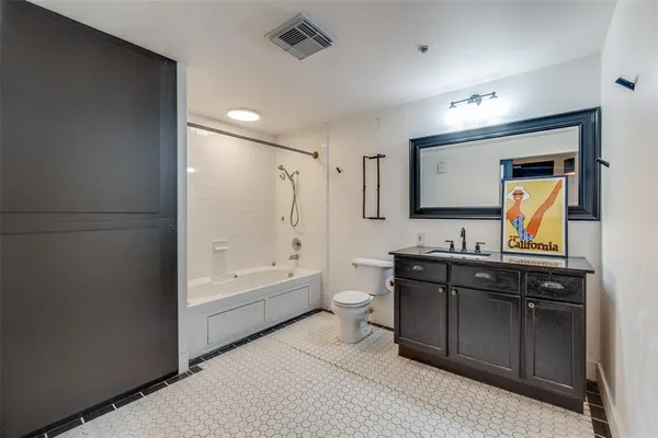 $189,000 | 1122 Jackson Street, Unit 922, Dallas, TX 75202
