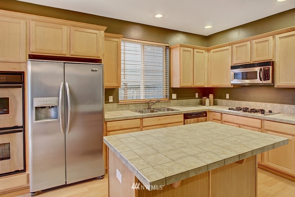 8506 Northeast 202nd Way Bothell, WA 98011 - Photo 5 of 15