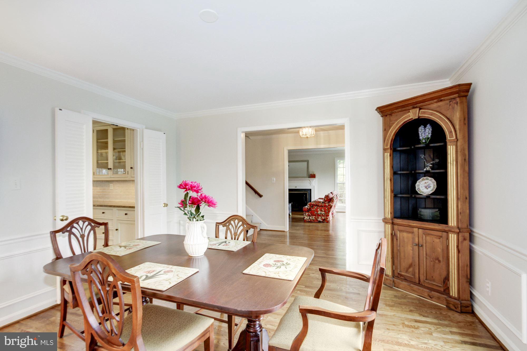 7904 Greentree Road Bethesda, MD 20817 - Photo 11 of 30 Dining Room