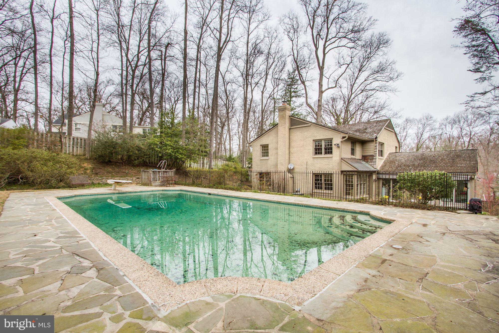 7904 Greentree Road Bethesda, MD 20817 - Photo 30 of 30 Exterior (Rear)