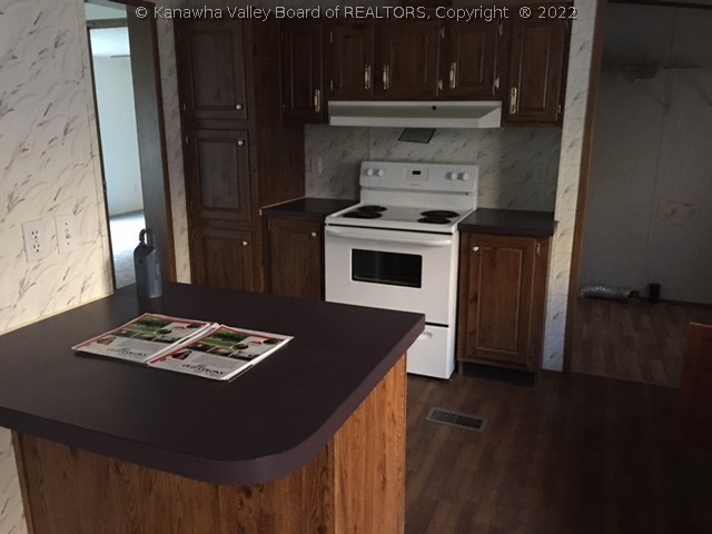 886 Gabe Road Clendenin, WV 25045 - Photo 11 of 30 Gallery Image 11