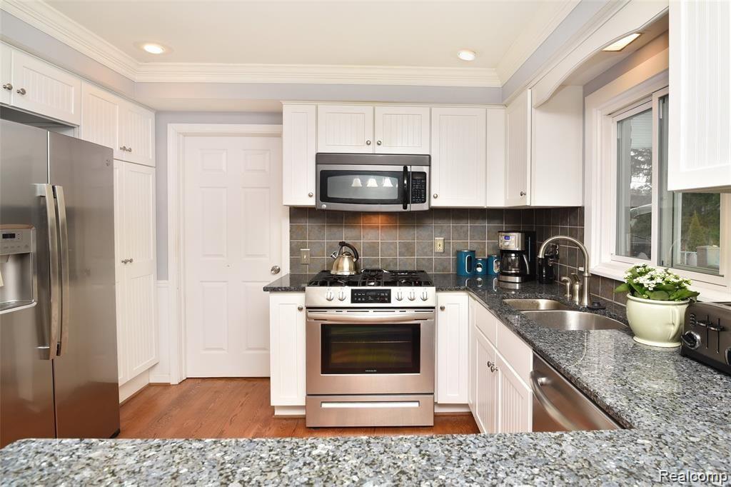 3879 Quarton Road Bloomfield Hills, MI 48302 - Photo 11 of 36 3879 Quarton_09.JPG