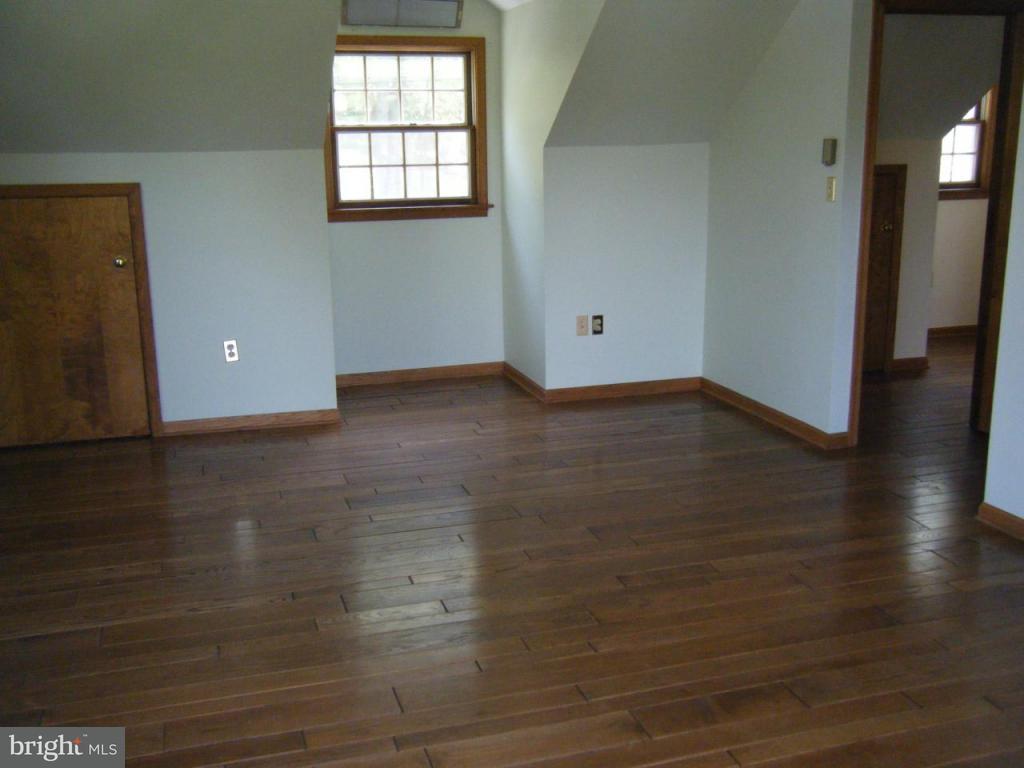 958 Nissley Road Lancaster, PA 17601 - Photo 12 of 22 Gallery Image 12