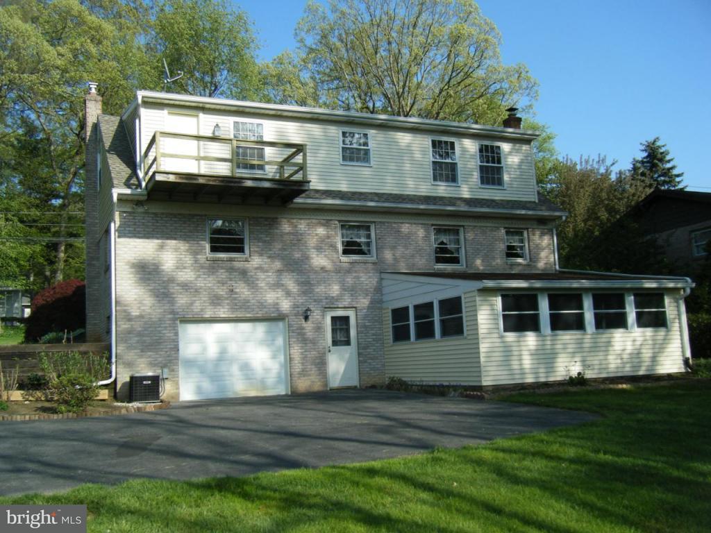 958 Nissley Road Lancaster, PA 17601 - Photo 3 of 22 Gallery Image 3