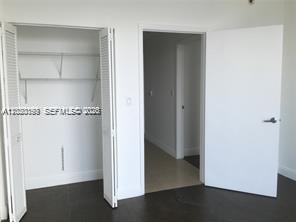90 Southwest 3rd Street, Unit 3204 Miami, FL 33130 - Photo 7 of 16