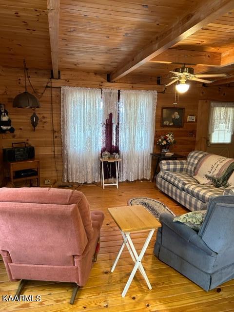 471 Wilson Road Speedwell, TN 37870 - Photo 8 of 13 livingroom 1