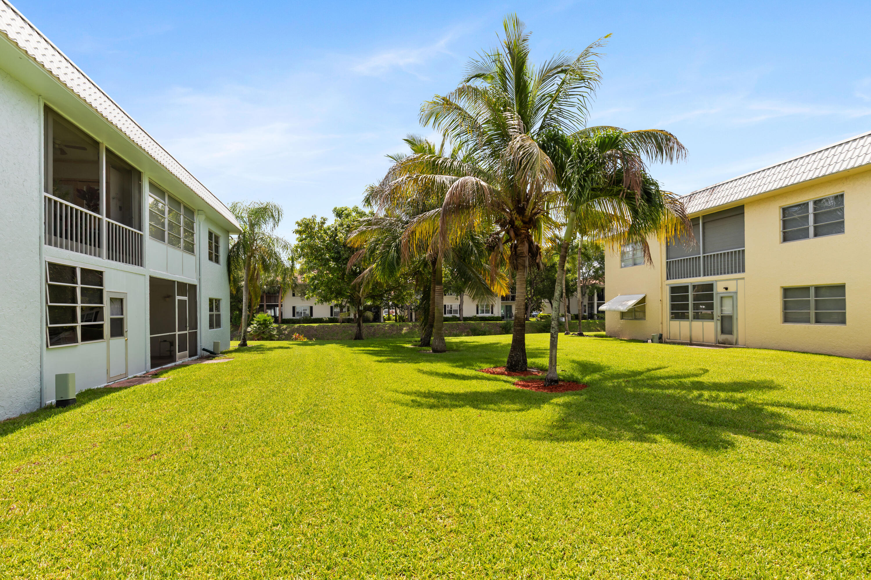 9780 Marina Boulevard, Unit 421 Boca Raton, FL 33428 - Photo 35 of 40 1I6A9364