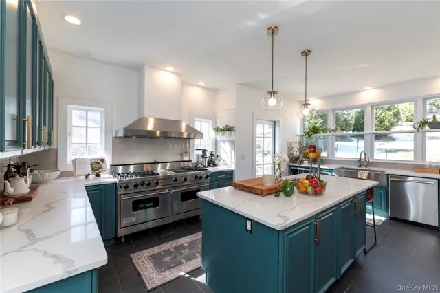 $1,875,000 | 71 Old Mountain Road, Nyack, NY 10960