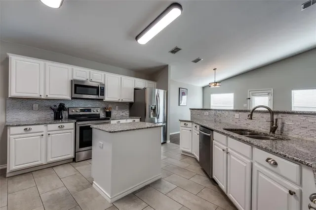 $2,325 | 1900 Juniper Drive, Little Elm, TX 75068