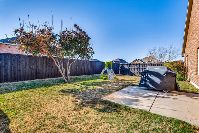 $2,325 | 1900 Juniper Drive, Little Elm, TX 75068